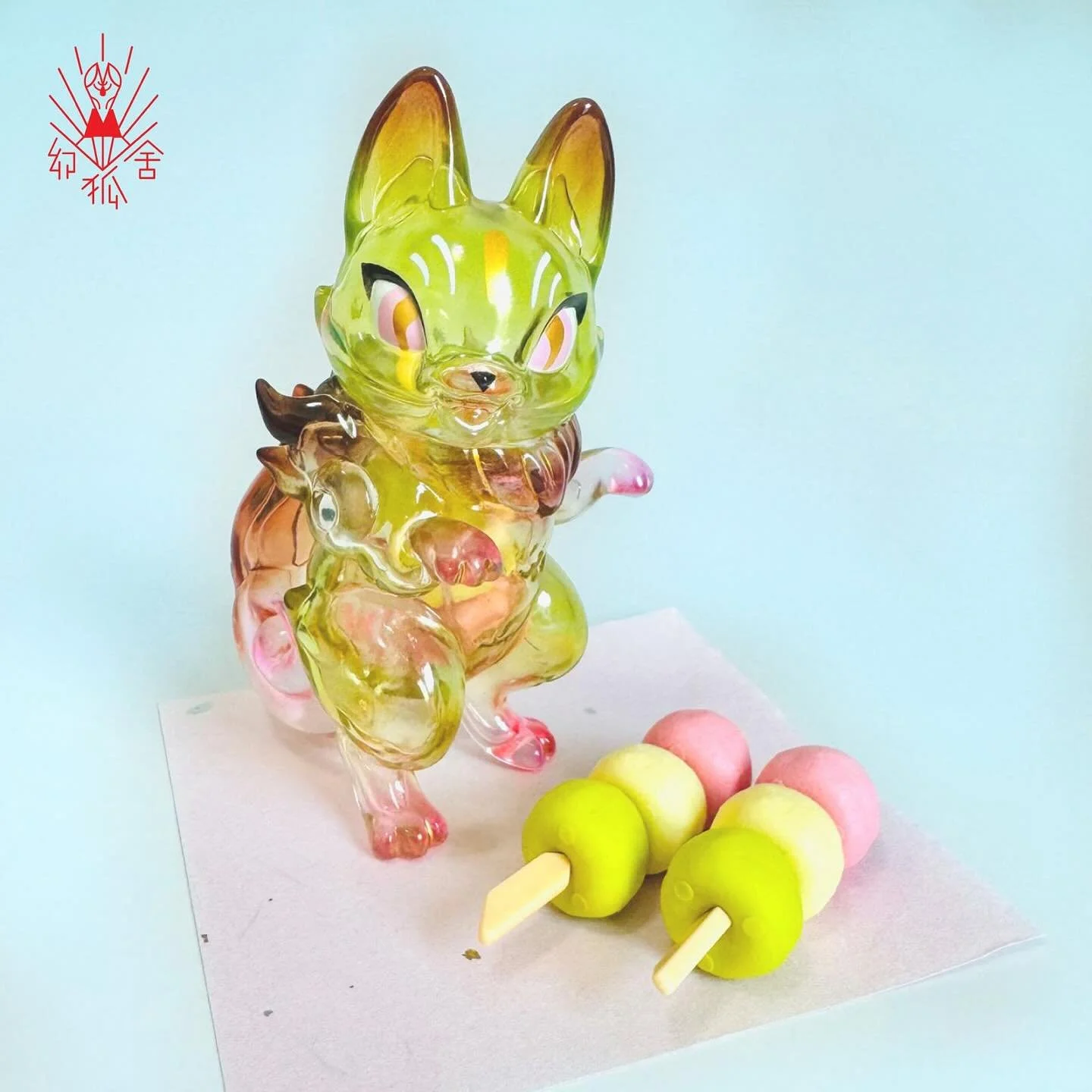 ソフビ　Crystal Phantom Fox 幻狐舎 genkosha Phantom Fox Maneki-Neko by Genkosha - myplasticheart